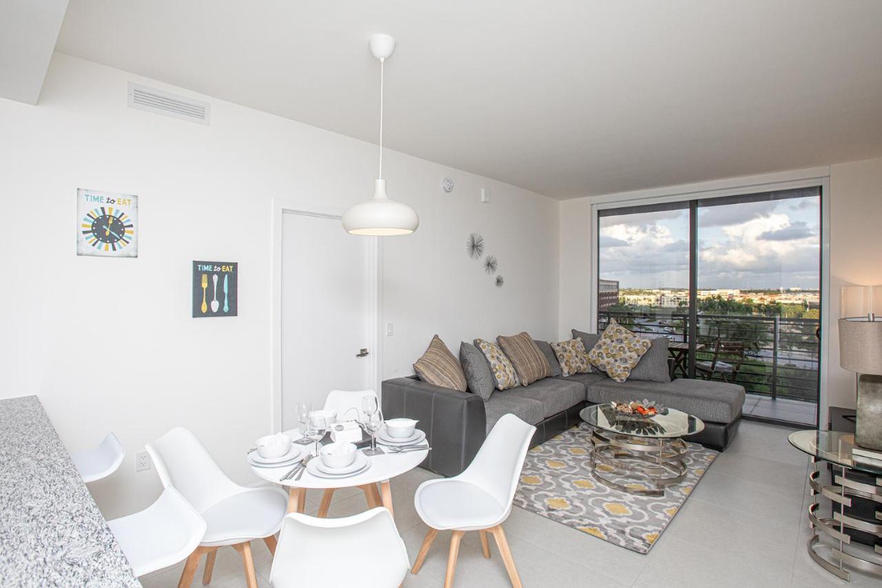 Apartment Luxury 2bd In Downtown Doral *