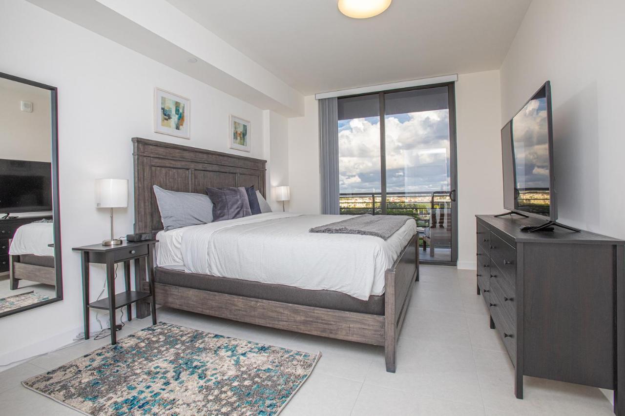 Luxury 2bd In Downtown Doral *