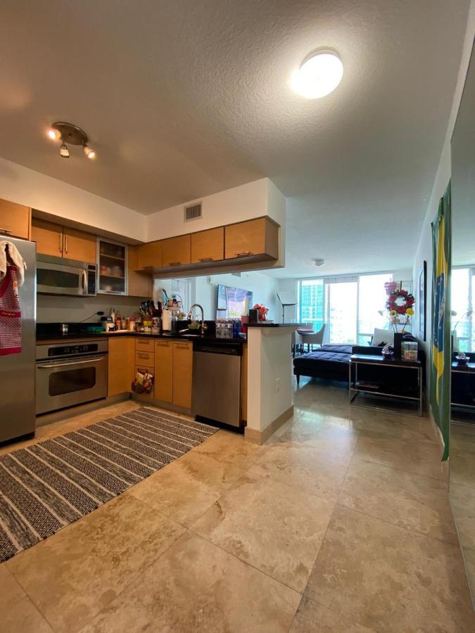 Comfortable In The Brickell Center Area
