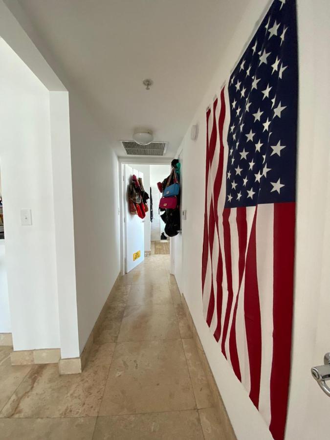 Comfortable In The Brickell Center Area *