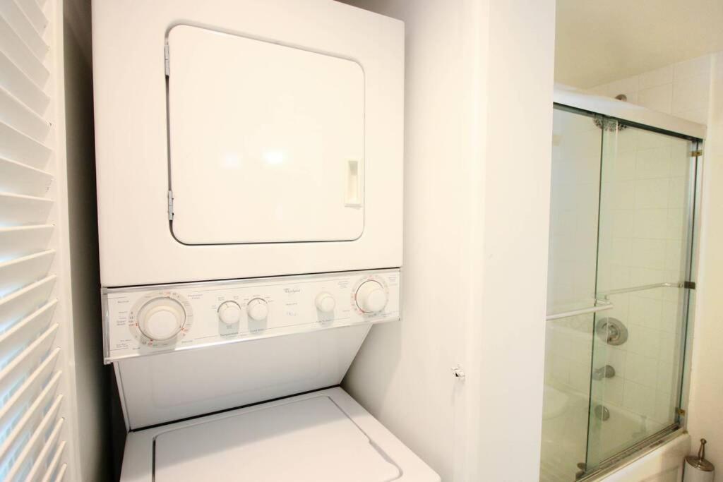 Brickell Condo With Views! Apartment
