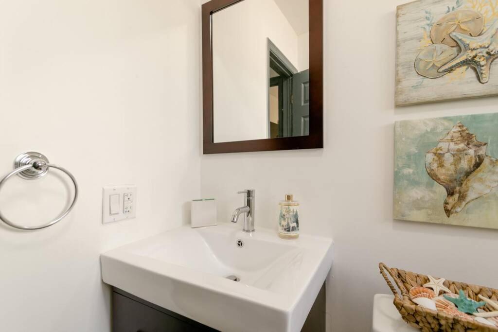 Casa Madeira 2@ The Heart Of Design District Holiday home *