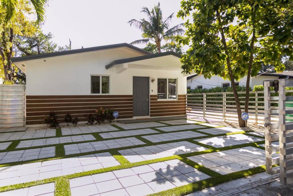 Casa Madeira 2@ The Heart Of Design District Holiday home *