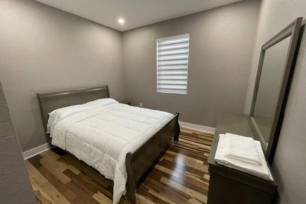 Yenya Villa Miami
