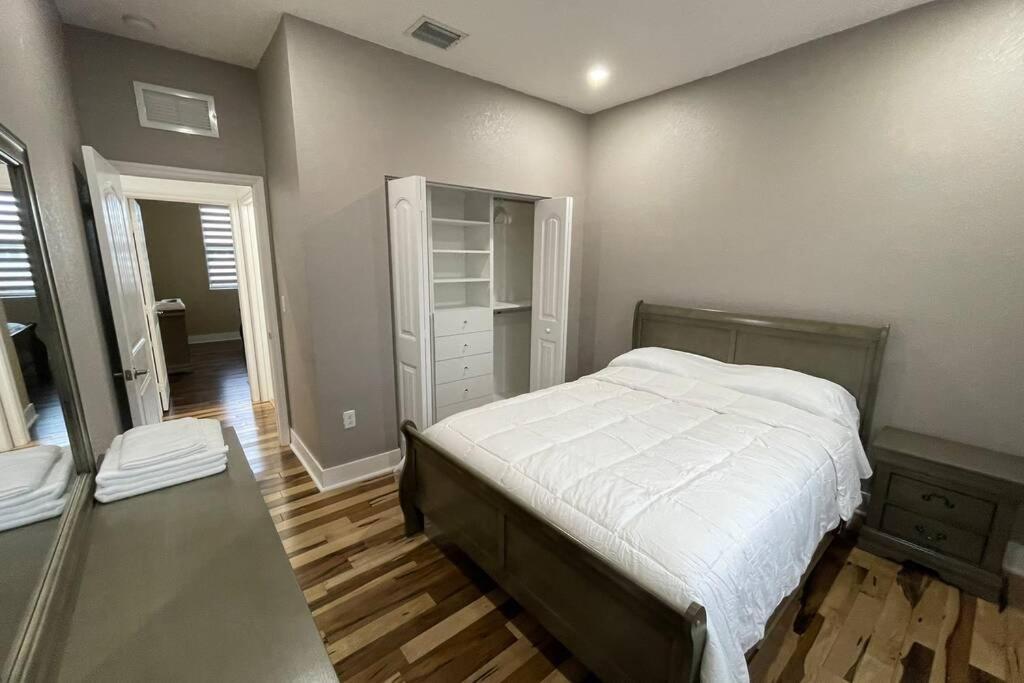 Yenya Villa Miami