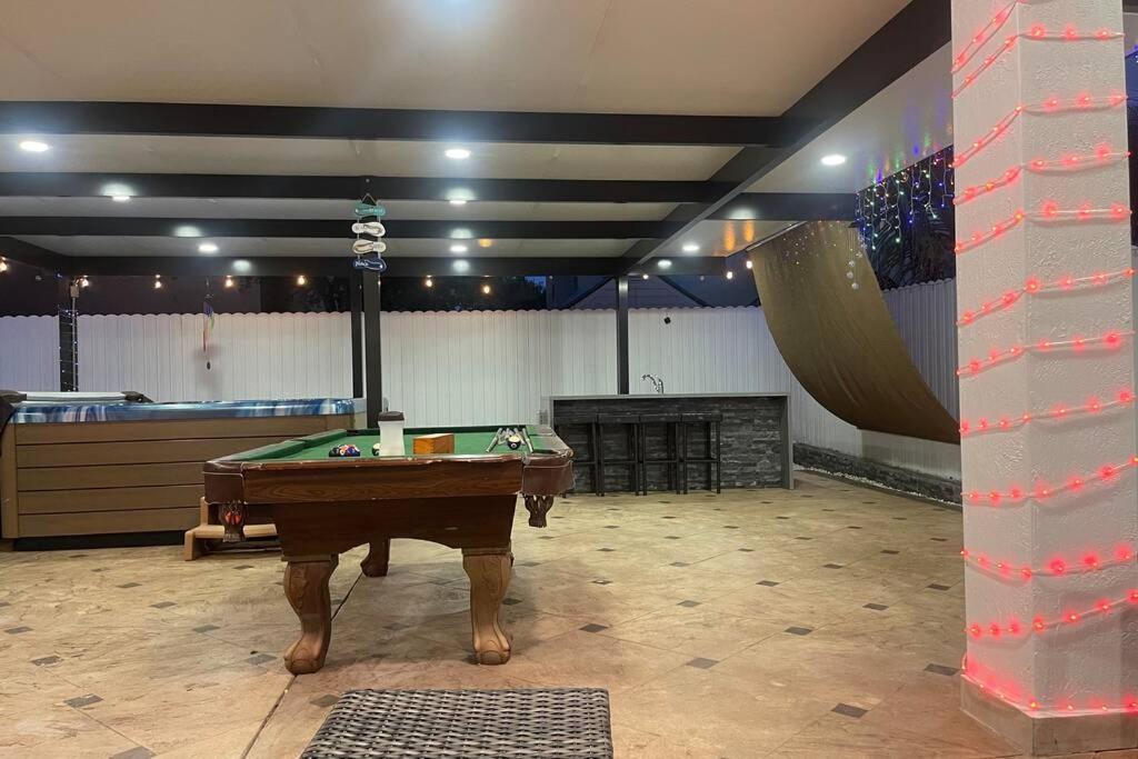 Yenya Villa Miami