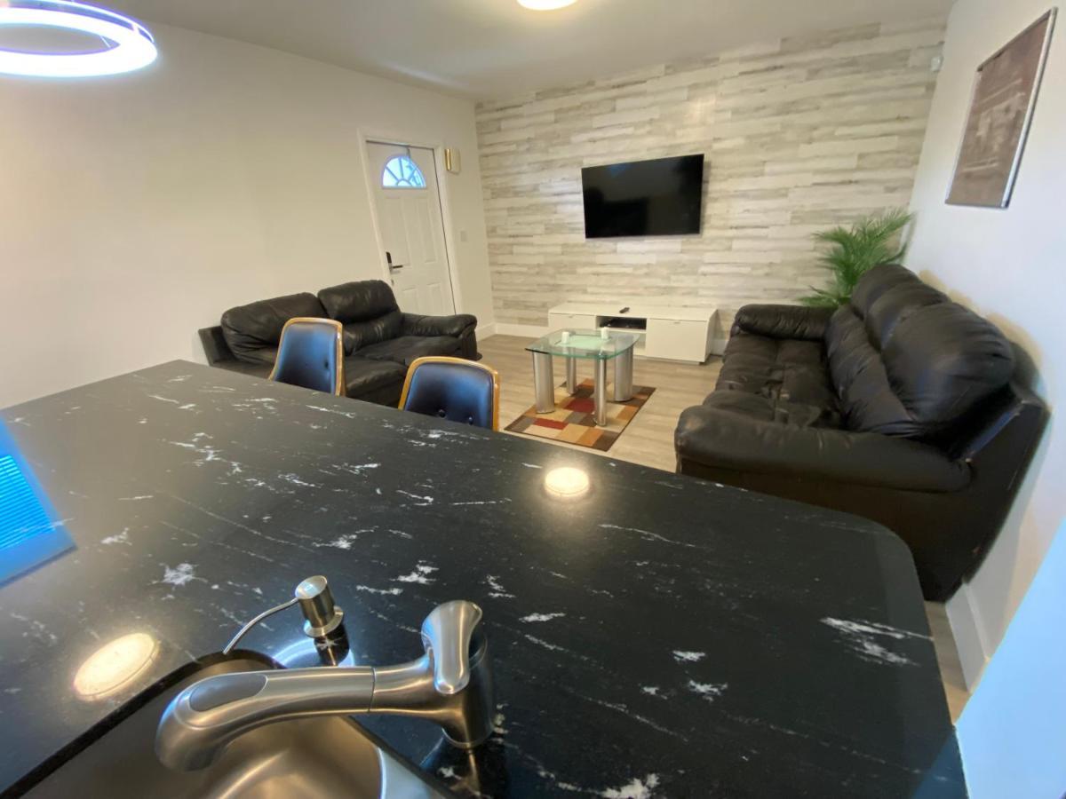 Main House In Homestay Miami