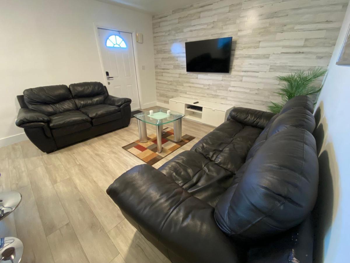 Main House In Homestay Miami