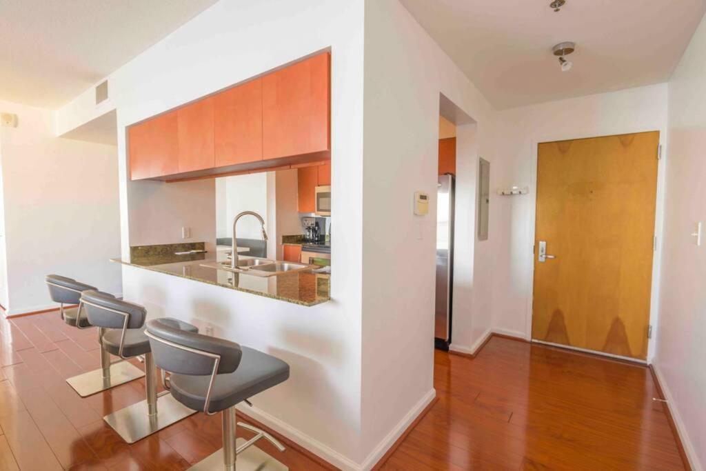 Stunning 2br Penthouse Brickell/direct Oceanview!! *