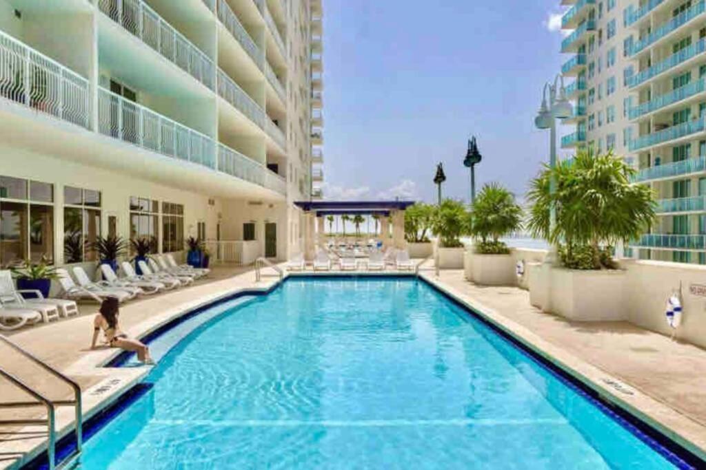 Stunning 2br Penthouse Brickell/direct Oceanview!! Miami