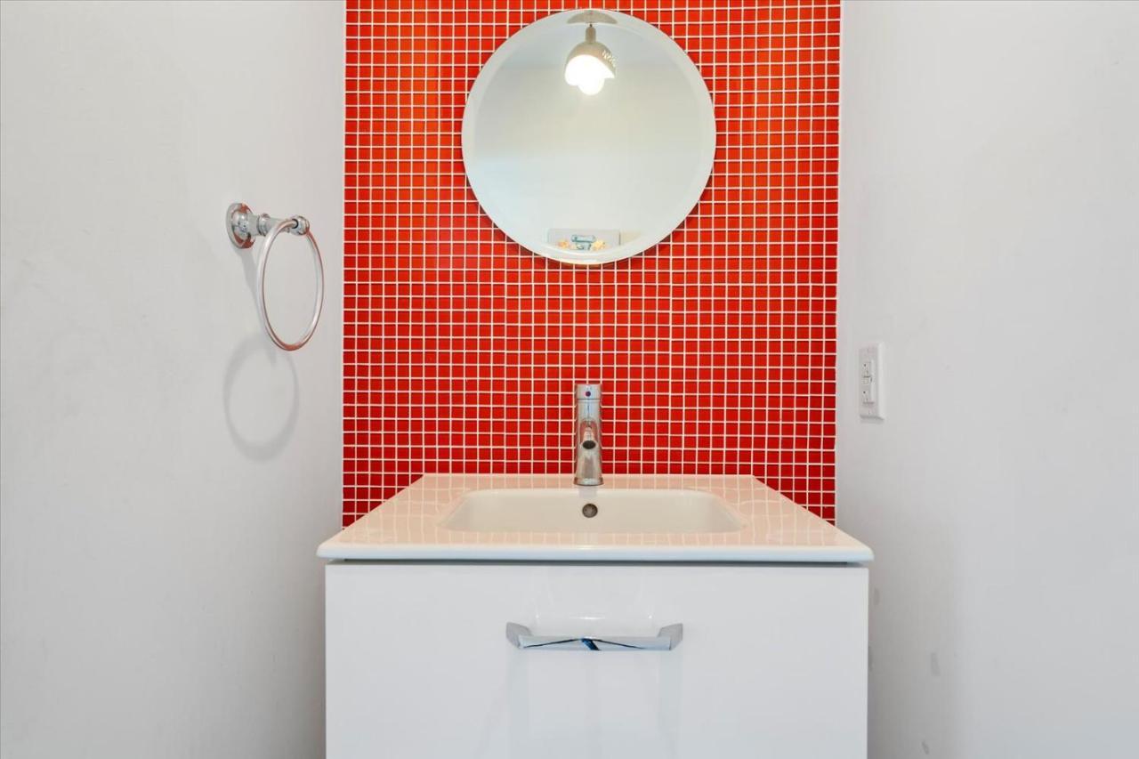 Apartment 2/2 1/2 10 Mins To Airport 421