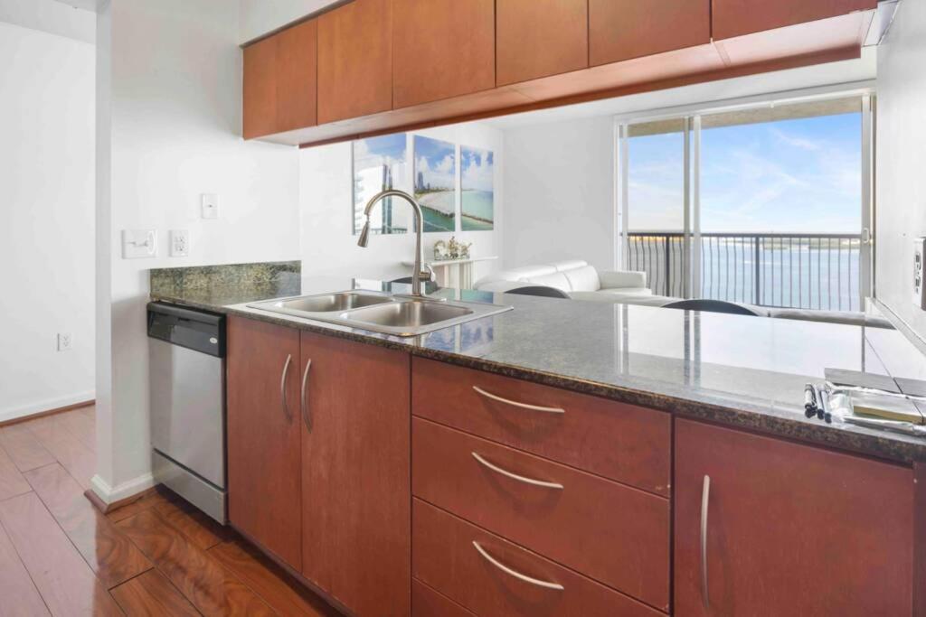 Stunning 2br Penthouse Brickell/direct Oceanview!! Apartment Miami
