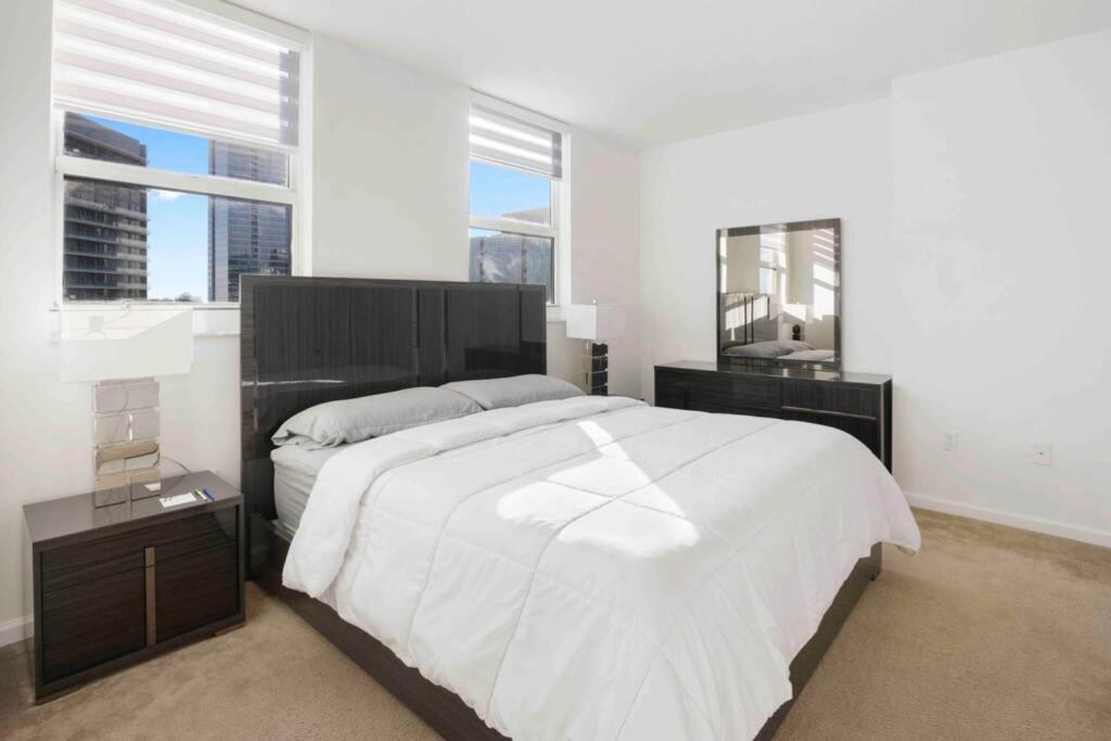 Stunning 2br Penthouse Brickell/direct Oceanview!! Apartment *