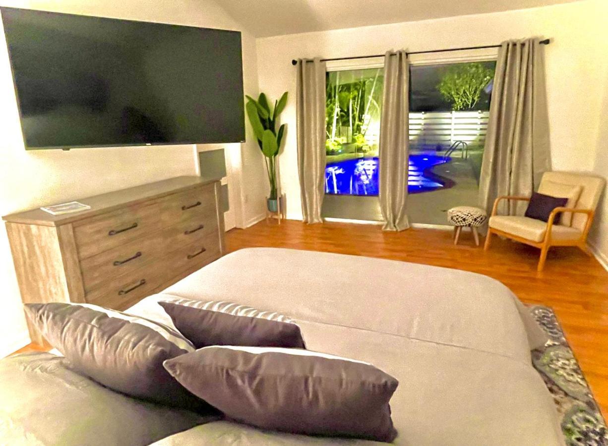 Holiday home Kendall Keys Oasis W/ Pool, Theater & Arcade *