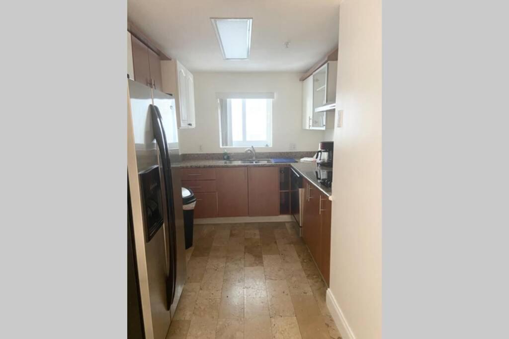 Comfortable 2 Bedroom At Brickell , Free Parking