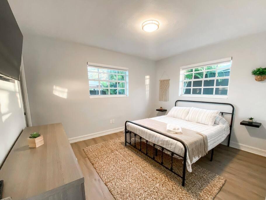 5br! Pool, Air Hockey, Playground, Gazebo, Bbq, Sleeps 16 Miami
