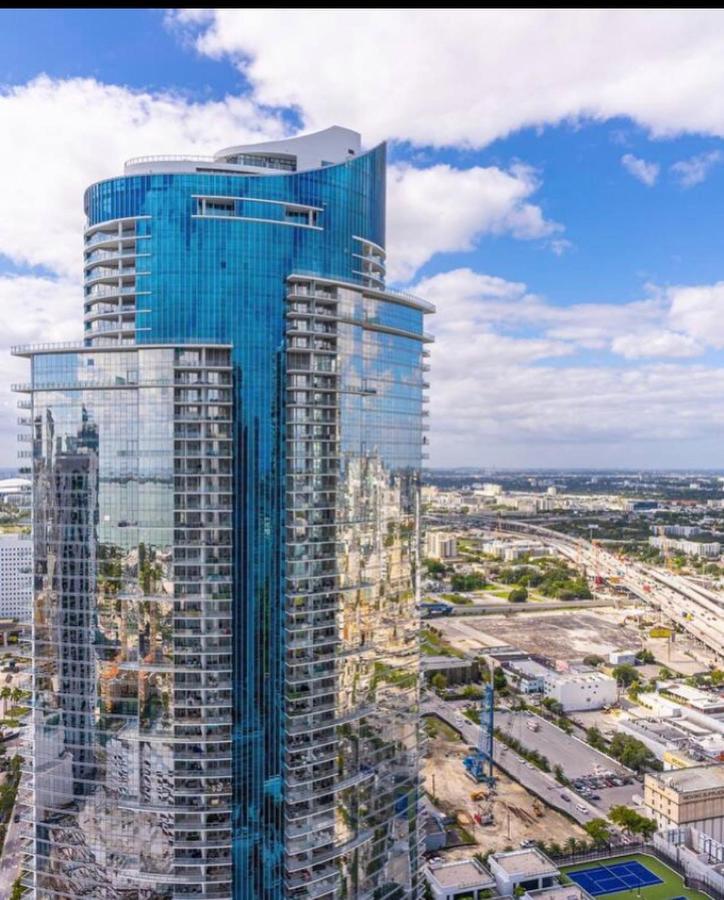 Highrise With The Best Location Miami