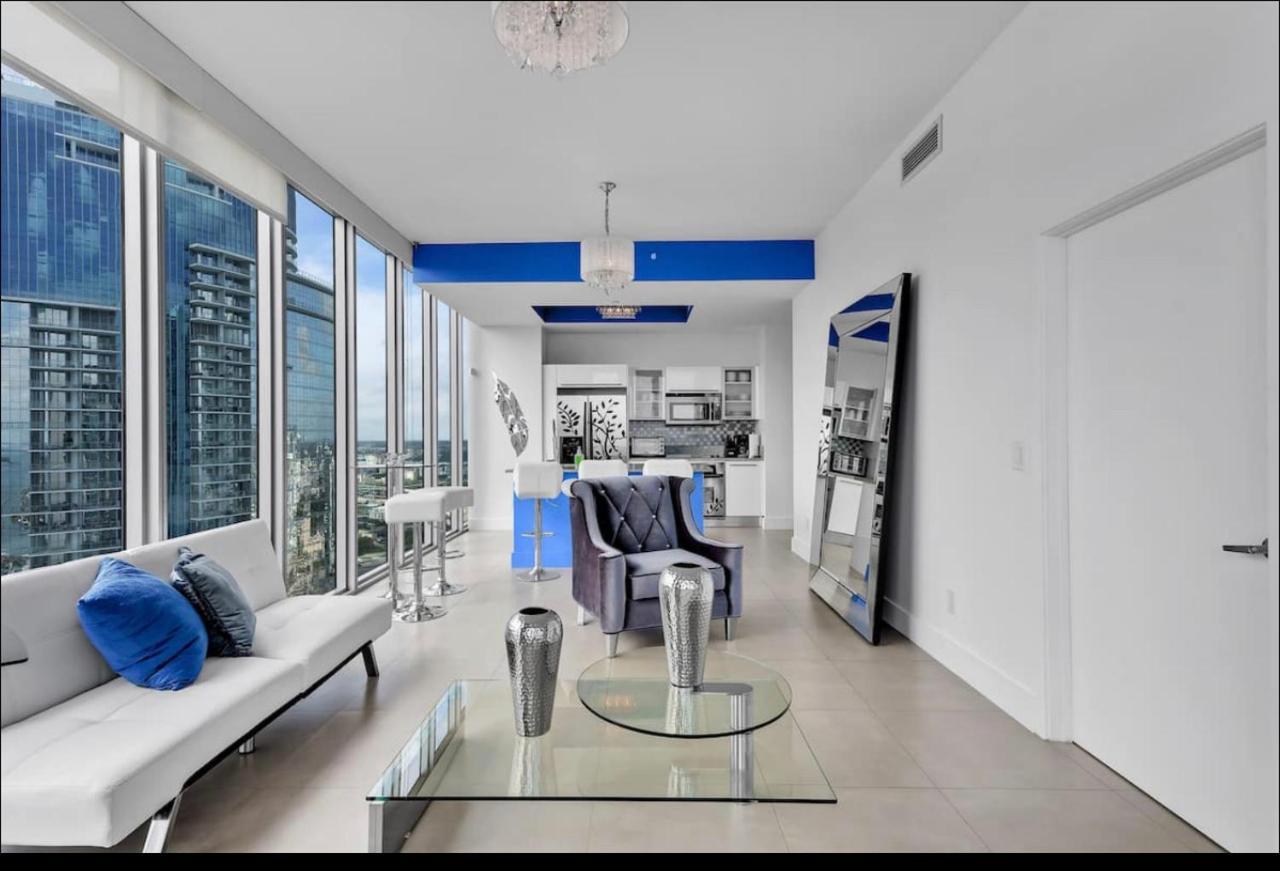 Highrise With The Best Location Apartment