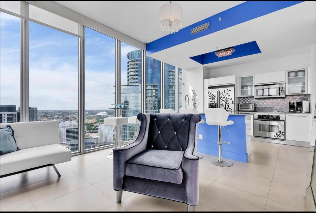 Apartment Highrise With The Best Location *