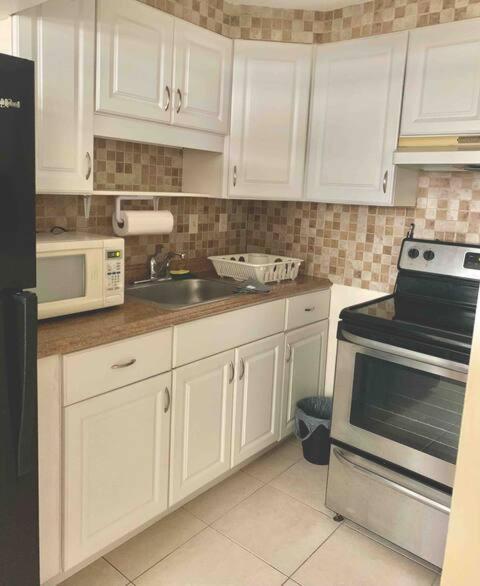 Private Close To Airport - Free Parking - 01 * Miami