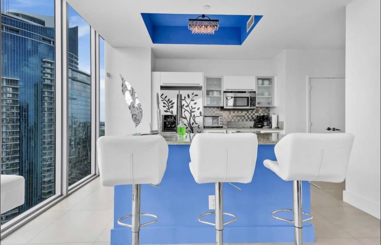 Apartment Highrise With The Best Location Miami