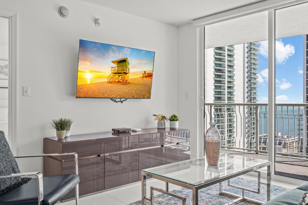 Luxurious With Parking In Brickell Apartment *
