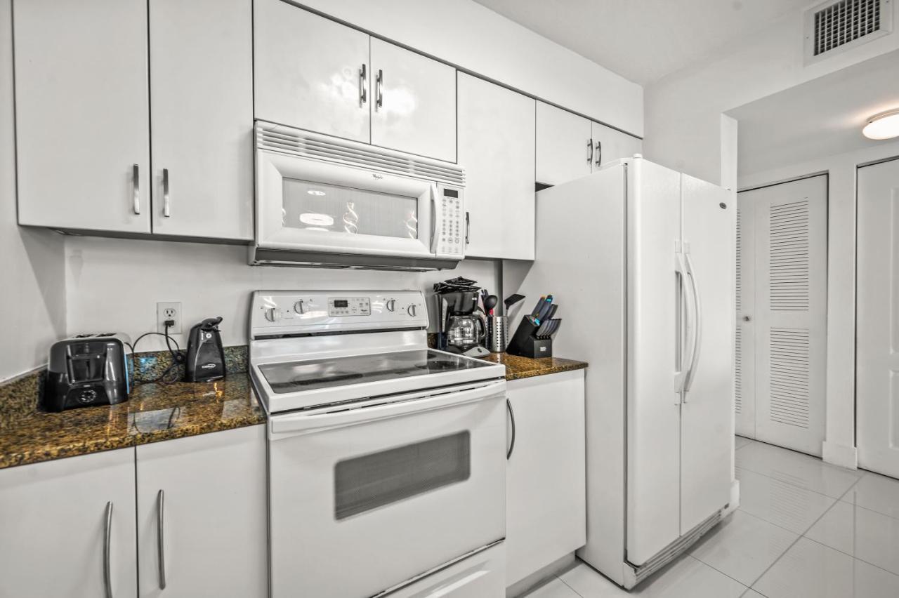 Luxurious With Parking In Brickell *