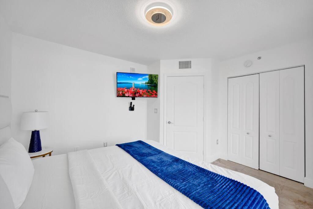 Apartment 40th Floor Priceless Unit Location Miami