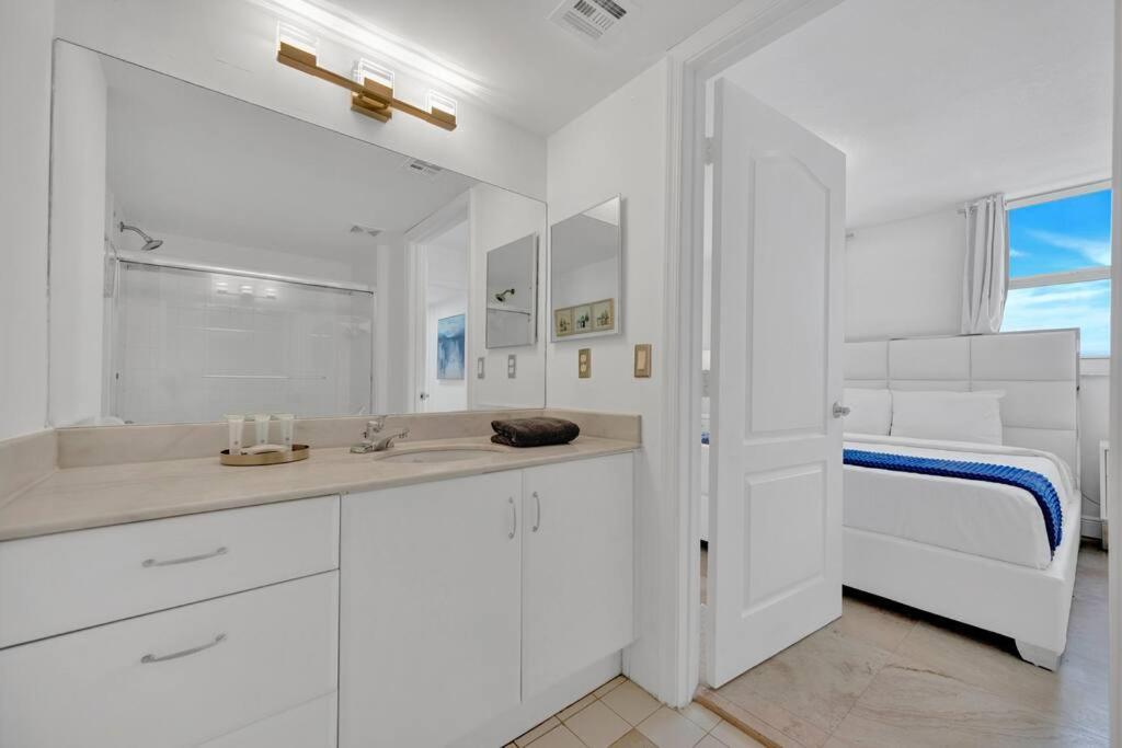 40th Floor Priceless Unit Location