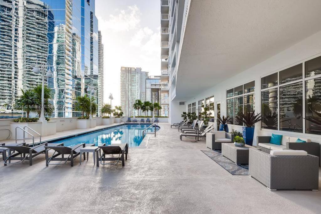 40th Floor Priceless Unit Location * Miami