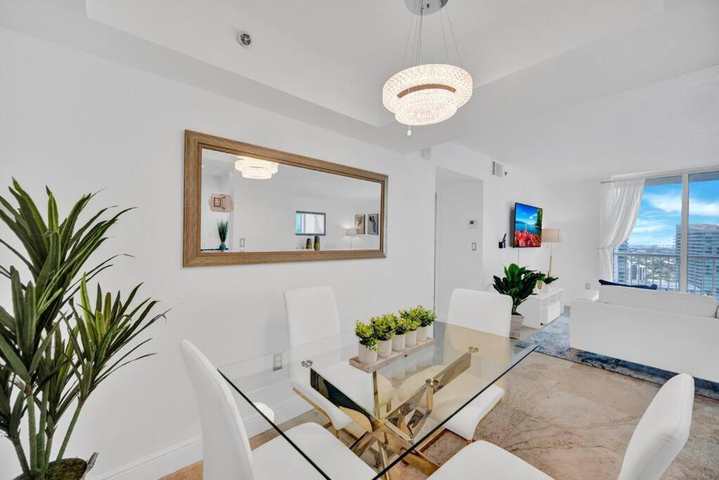 Apartment 40th Floor Priceless Unit Location Miami