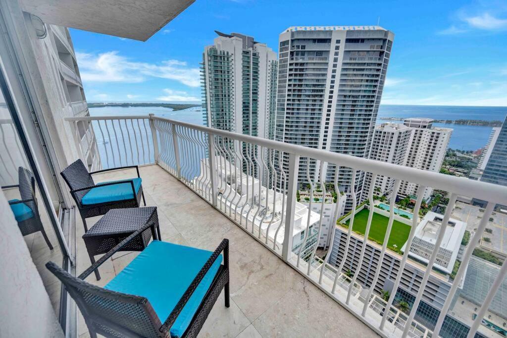 Apartment 40th Floor Priceless Unit Location Miami