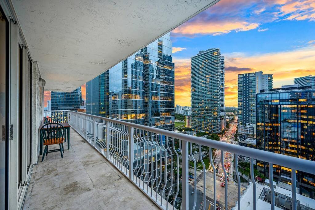Apartment 40th Floor Priceless Unit Location Miami