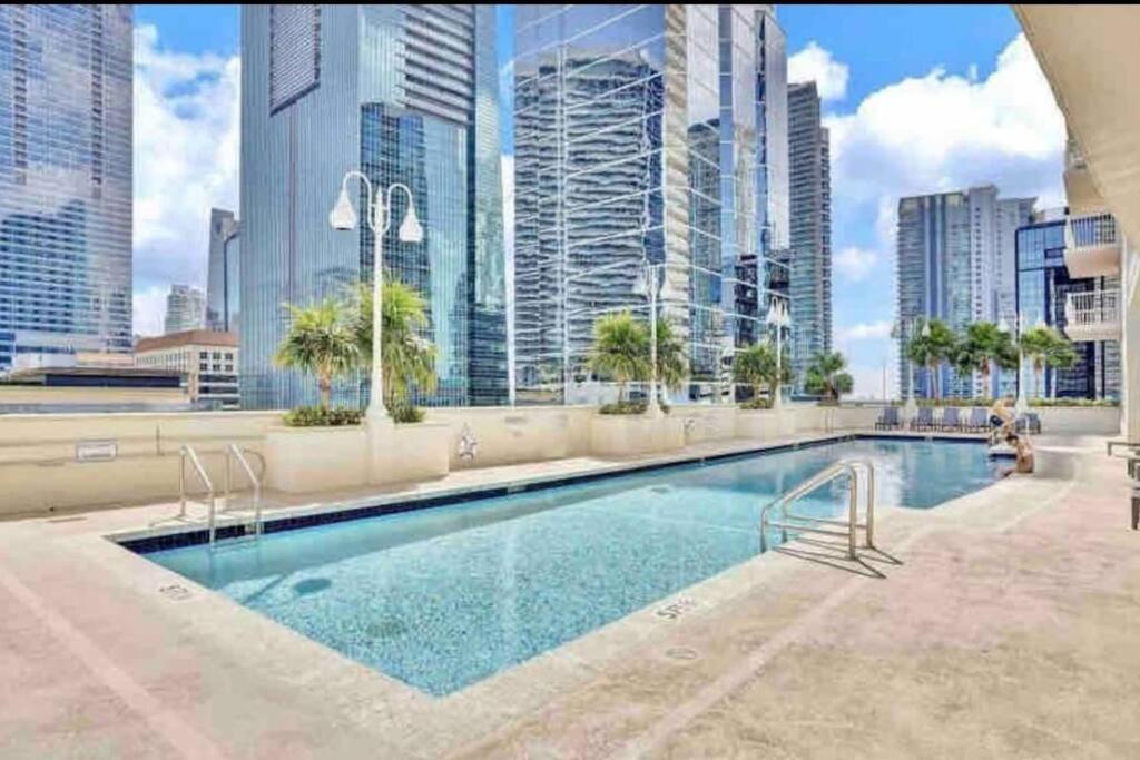 40th Floor Priceless Unit Location *