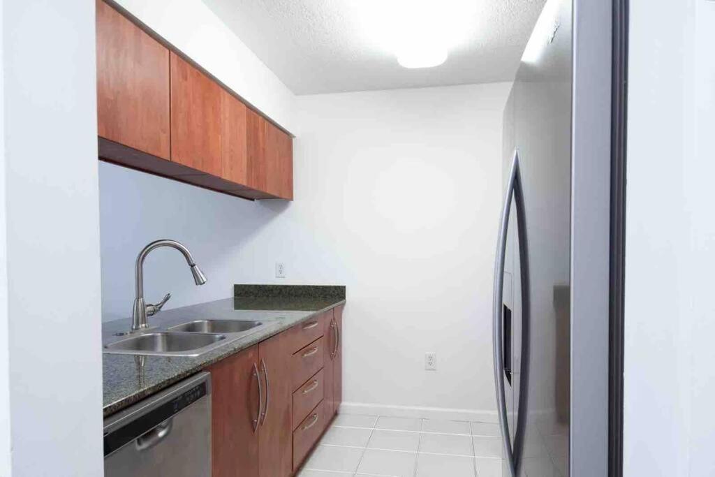 Gorgeous 2br In The Heart Of Brickell, Free Parking Apartment *