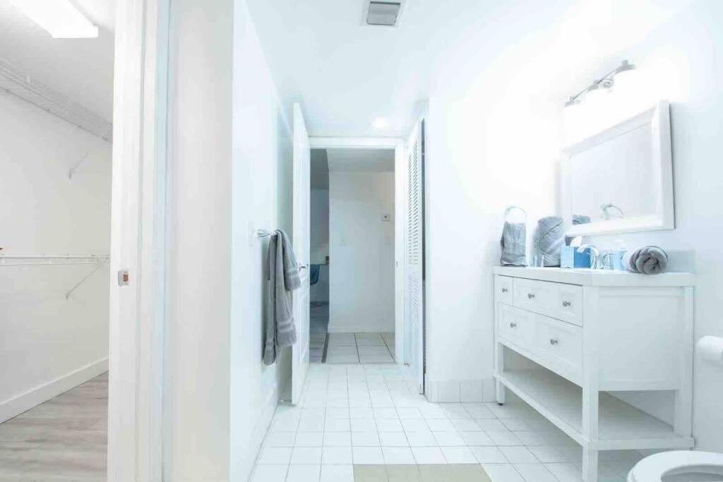 Gorgeous 2br In The Heart Of Brickell, Free Parking Apartment *