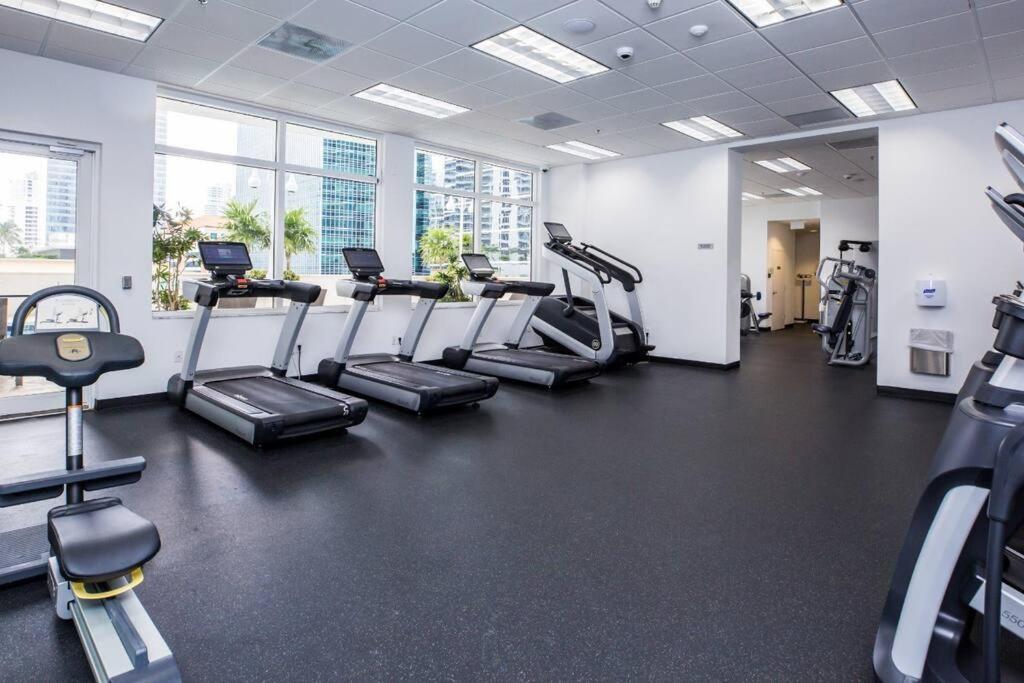 Apartment Gorgeous 2br In The Heart Of Brickell, Free Parking