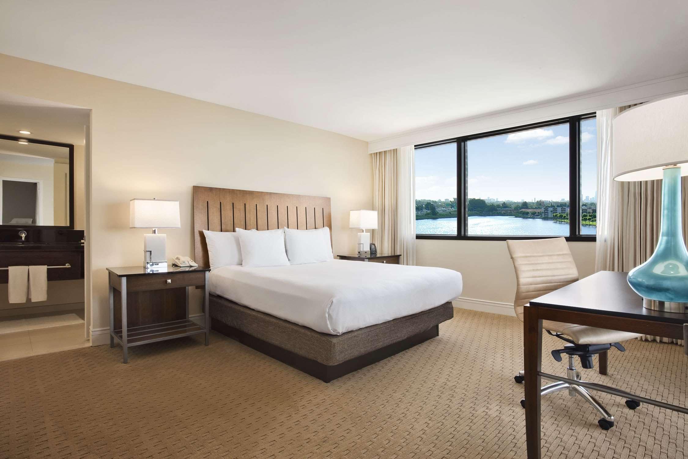 Hotel Hilton Miami Airport Blue Lagoon