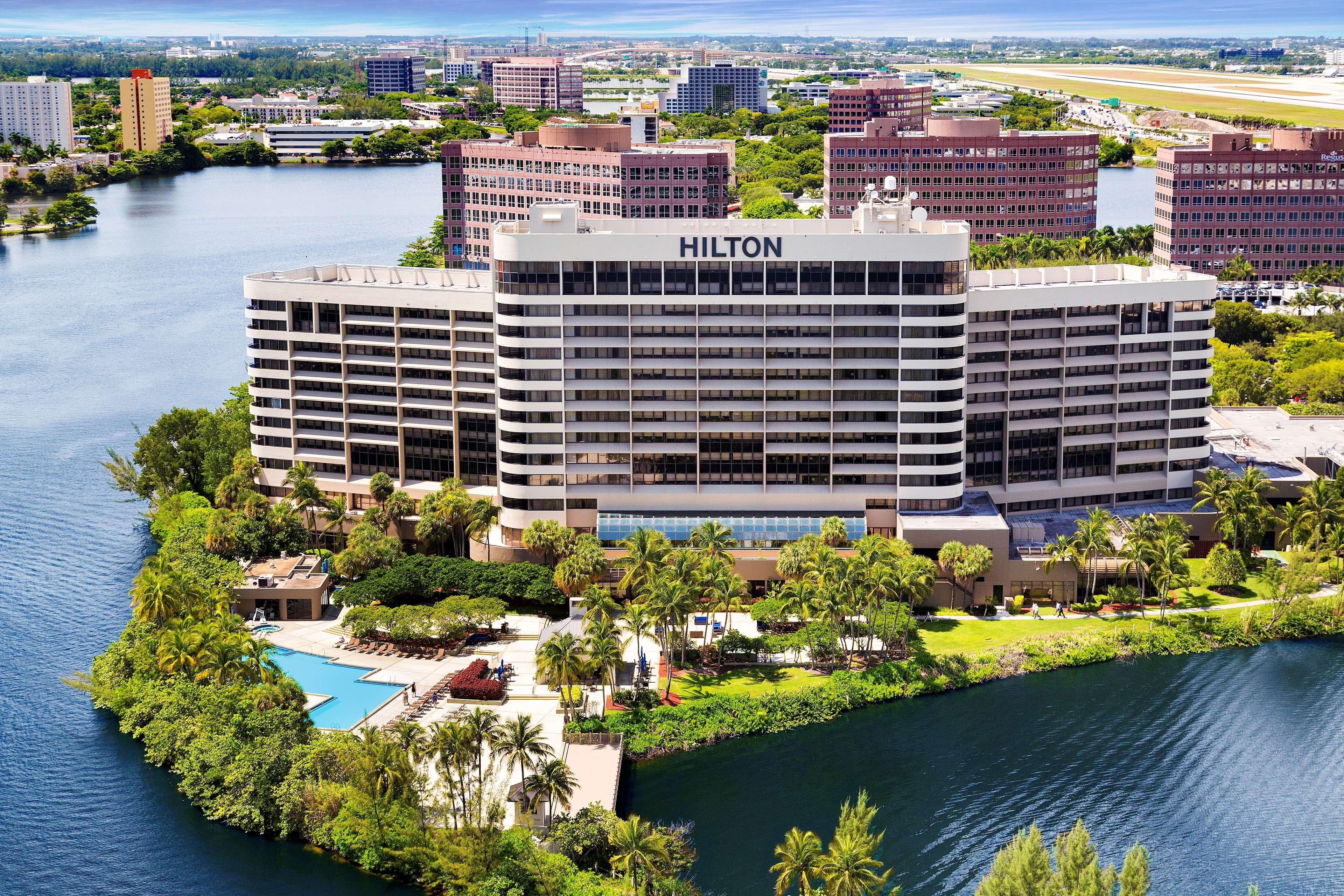 Hotel Hilton Miami Airport Blue Lagoon 4*