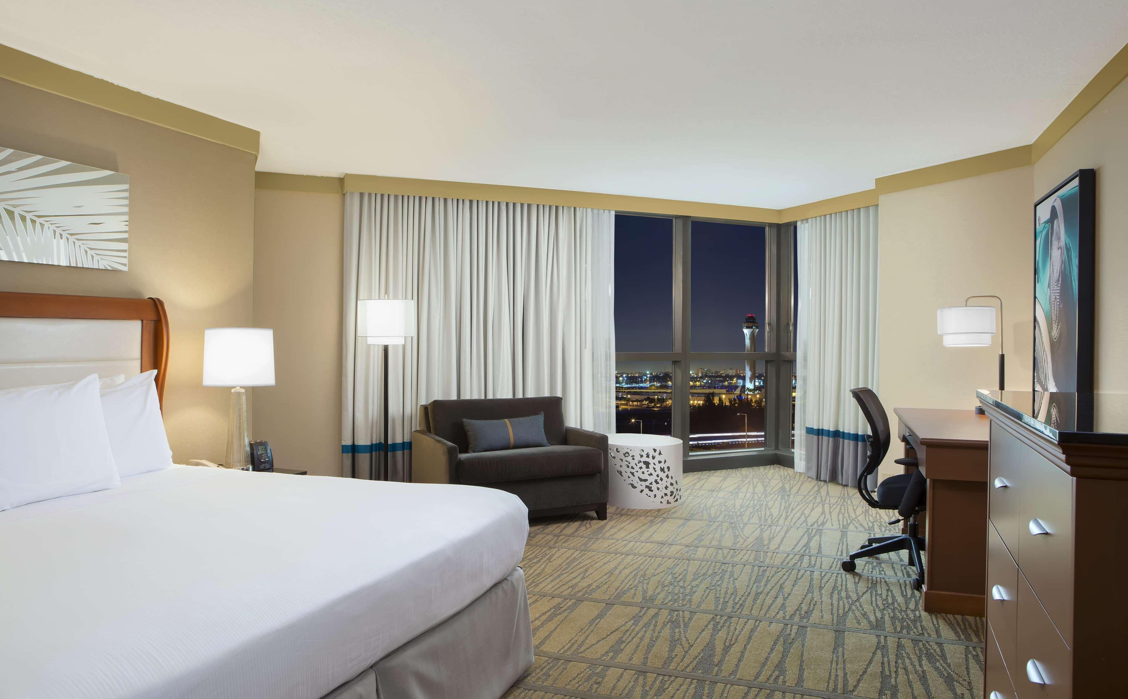 Doubletree By Hilton Miami Airport & Convention Center Hotel Miami Springs