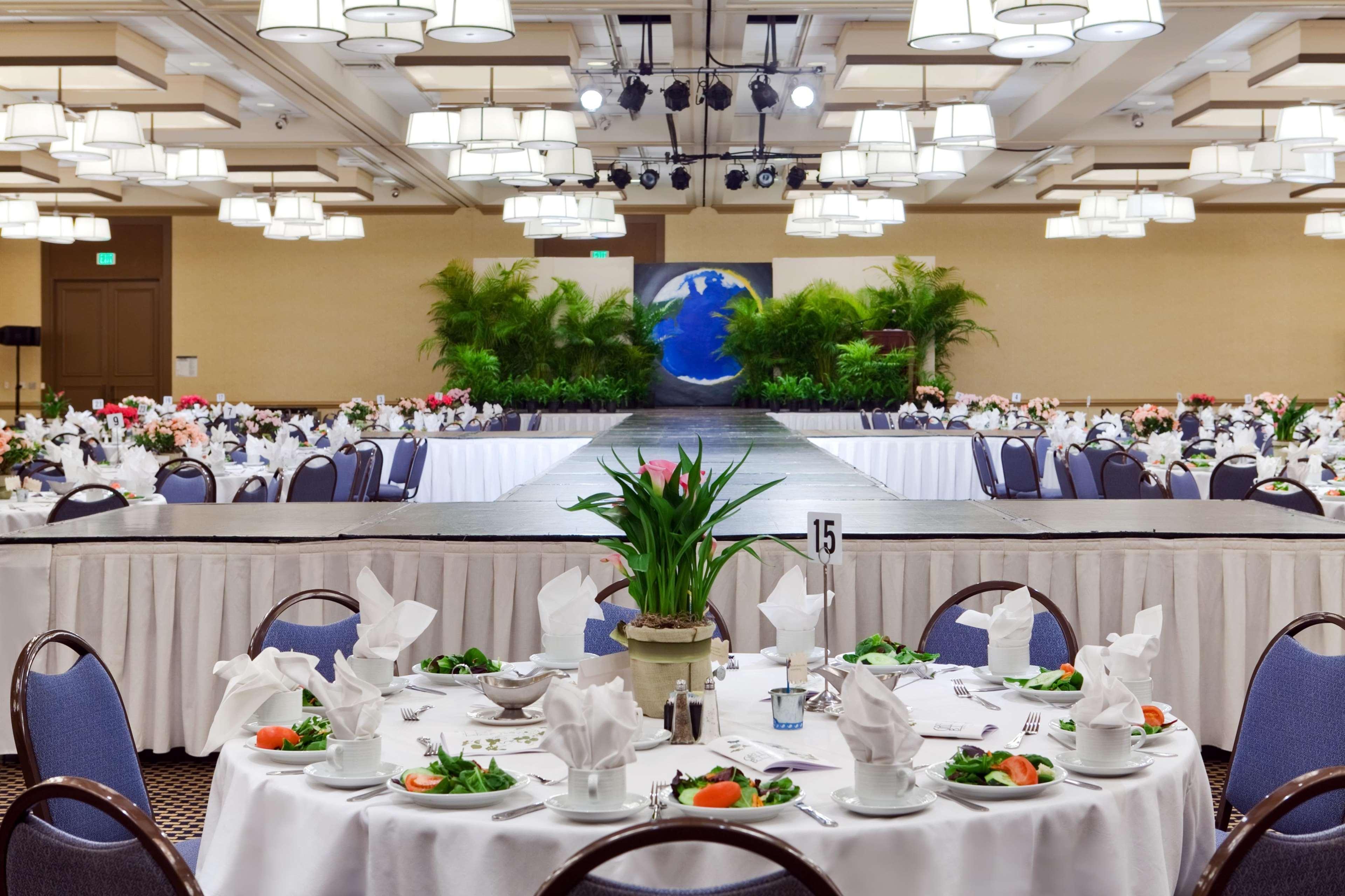 Hotel Doubletree By Hilton Miami Airport & Convention Center 4*