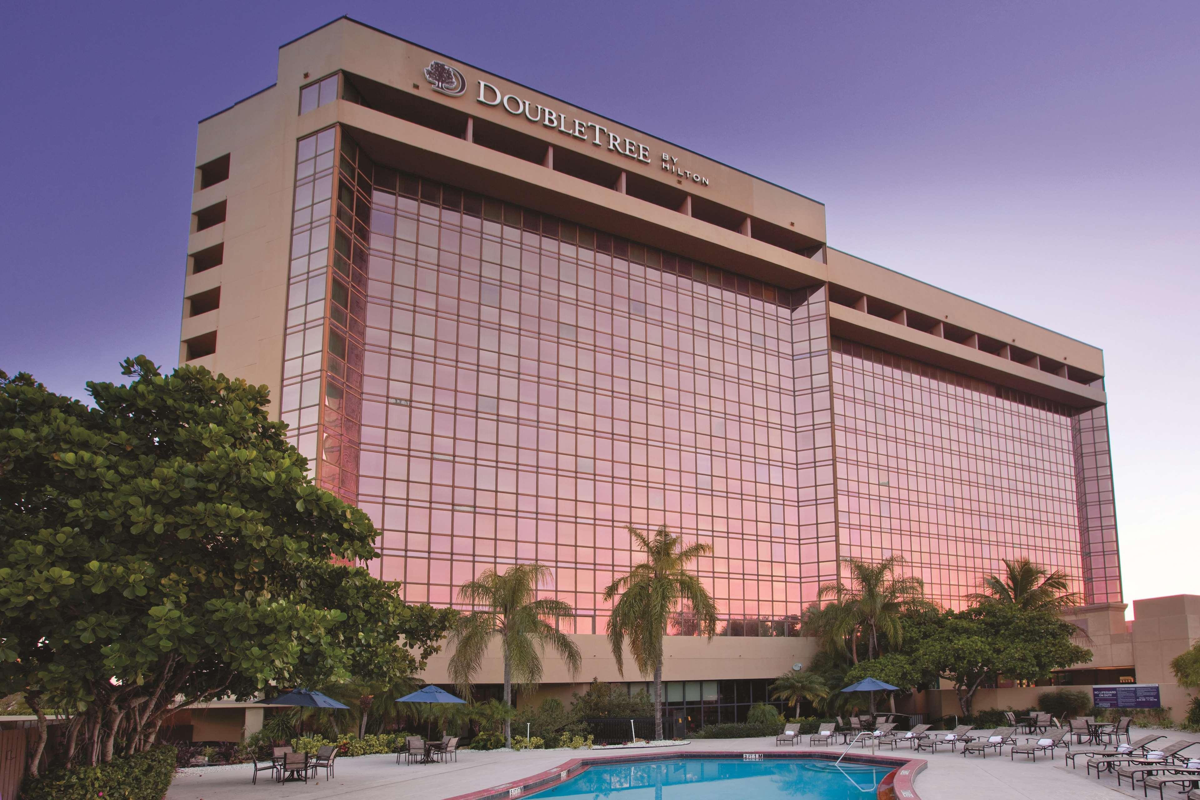 Hotel Doubletree By Hilton Miami Airport & Convention Center Miami Springs