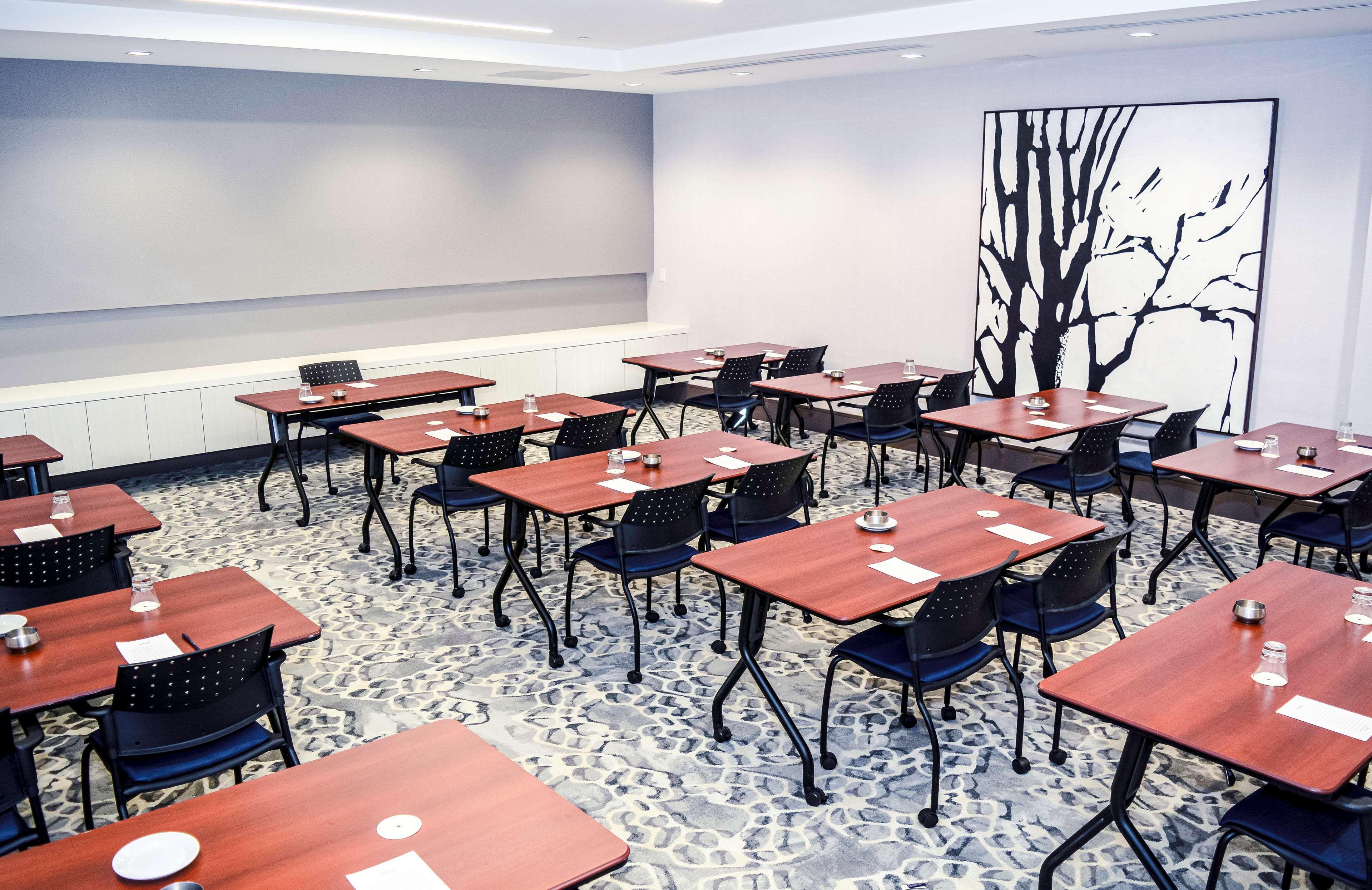 Hotel Doubletree By Hilton Miami Airport & Convention Center