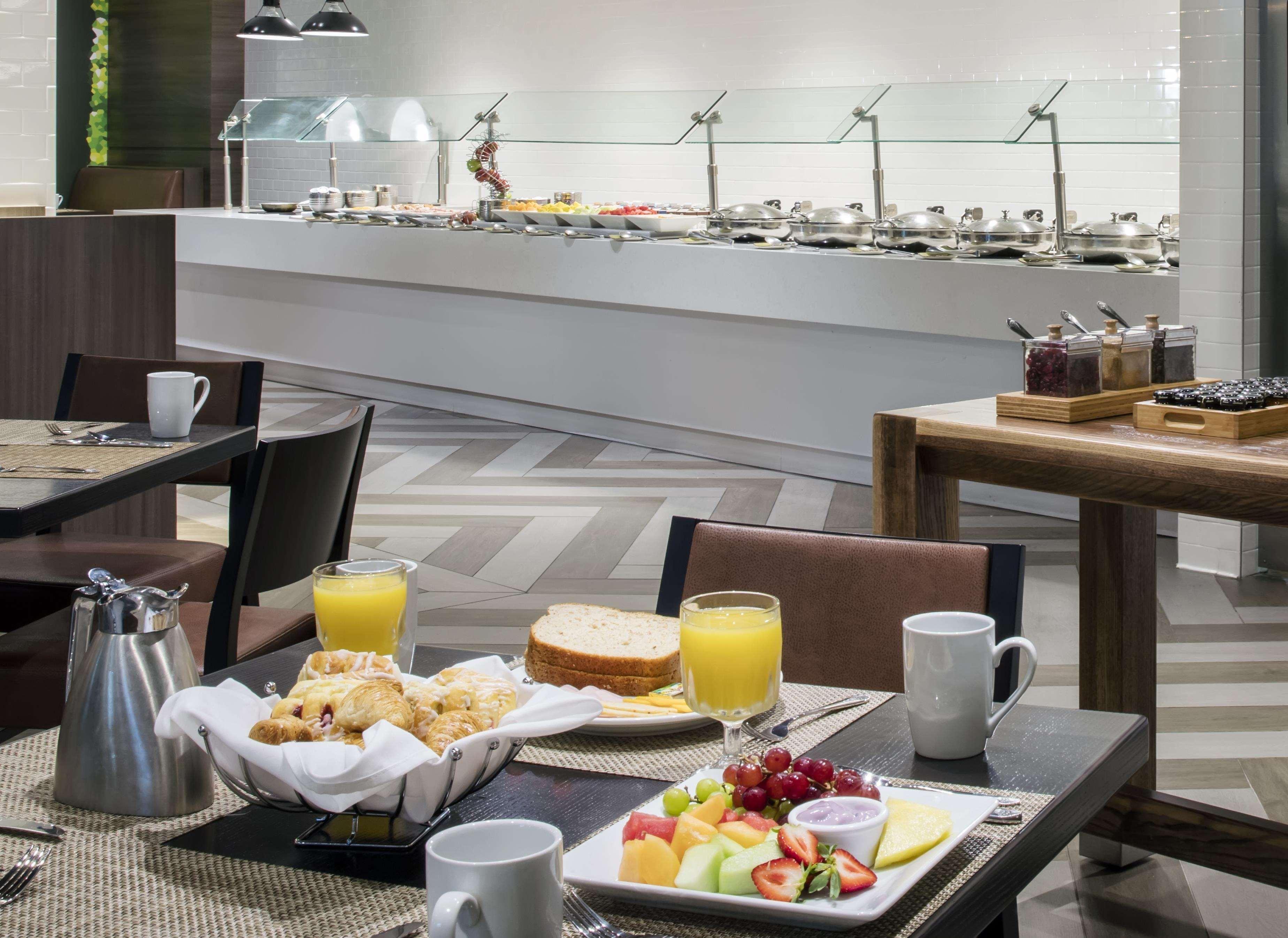 Hotel Doubletree By Hilton Miami Airport & Convention Center Miami Springs