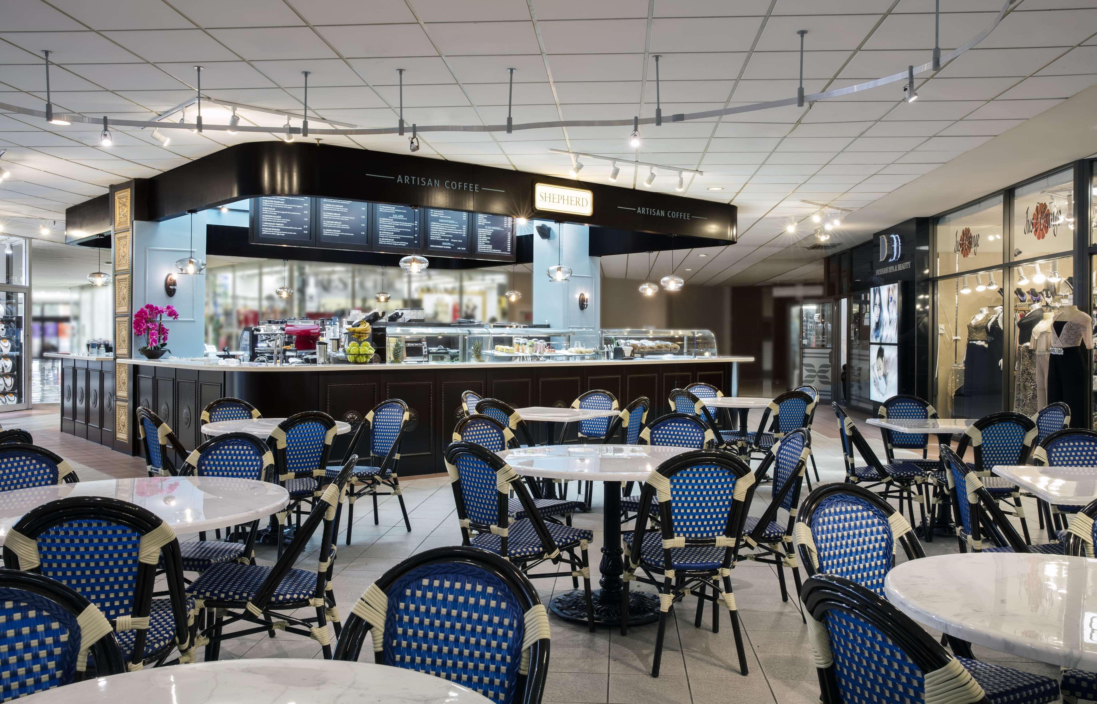 Doubletree By Hilton Miami Airport & Convention Center 4*