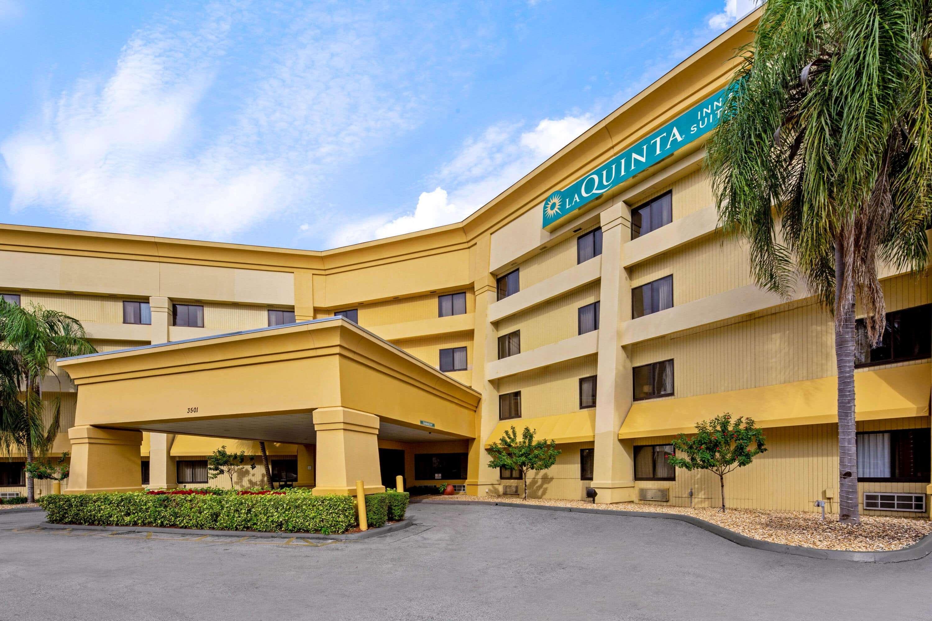 Hotel La Quinta By Wyndham Miami Airport East 3*