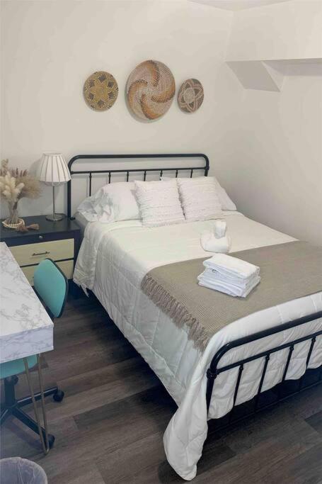 Sleeps 3, Cozy, Boho Style, In The Heart Of -free Parking * Miami