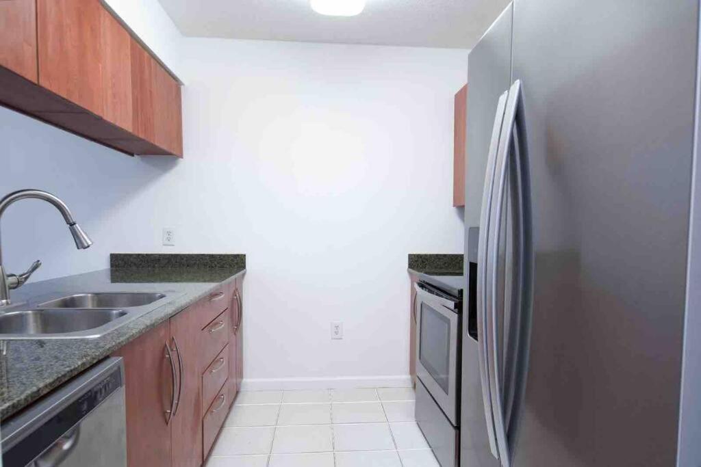 Apartment Gorgeous 2br In The Heart Of Brickell, Free Parking