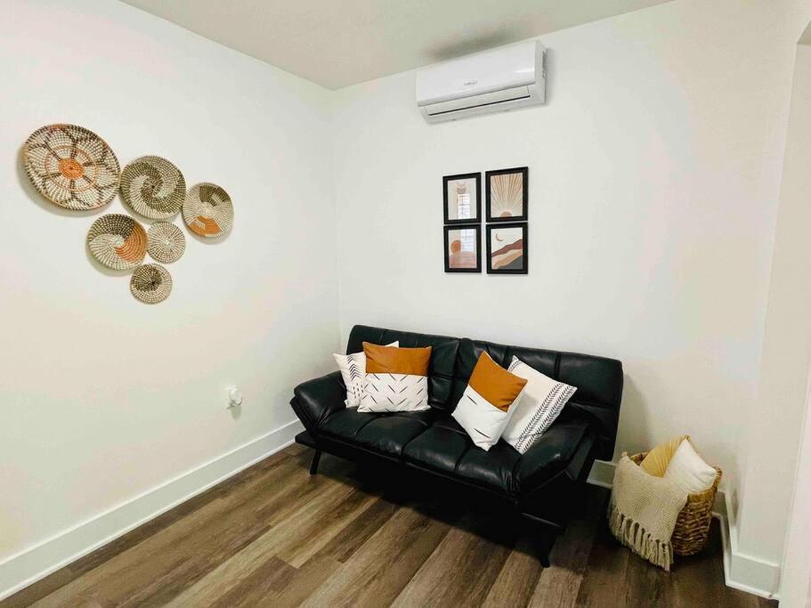 Apartment Sleeps 3, Cozy, Boho Style, In The Heart Of -free Parking Miami
