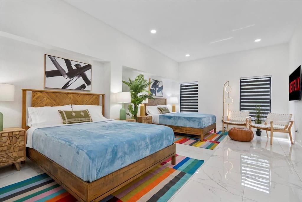 Villalee-jungle Palm Island White Marble Pool Area Holiday home *